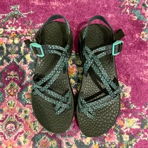 Chaco mint green & blue pattern toe strap sandals